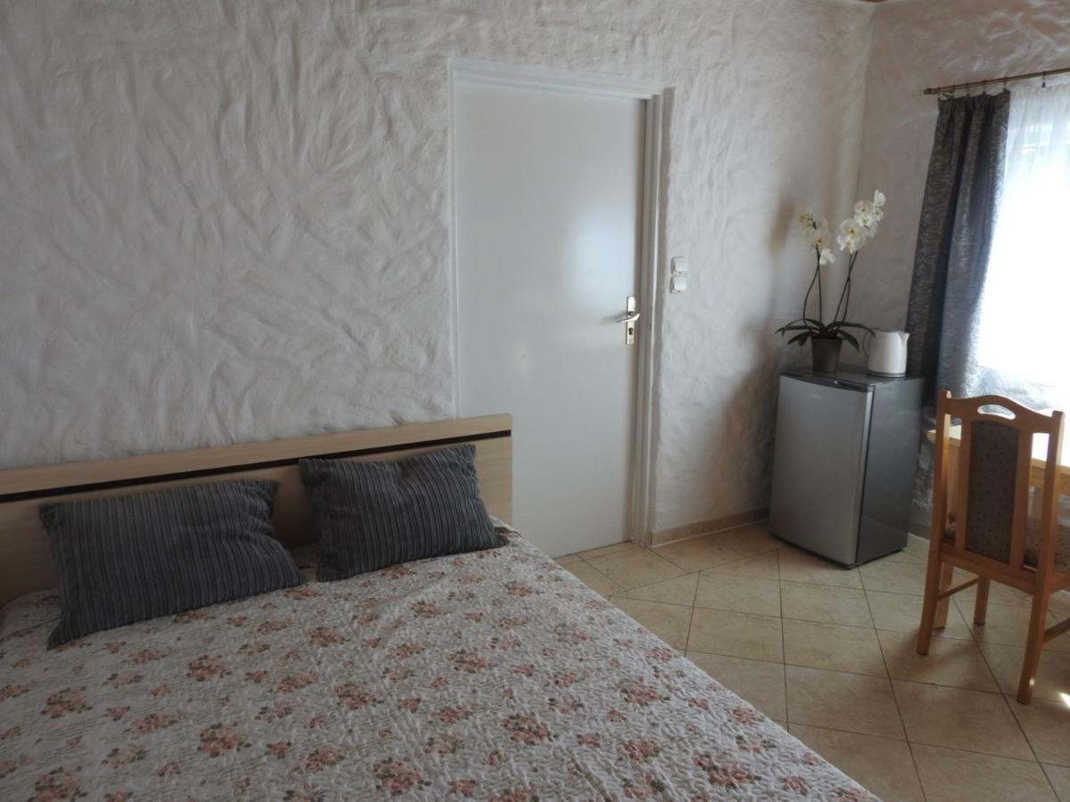 Apartament Malwa Jezierzany Zewnętrze zdjęcie
